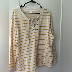 Old Navy long sleeve top